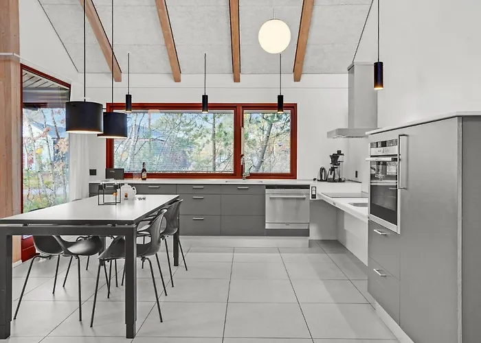 Gorgeous Home In Grenaa With Wifi *