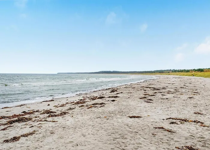 Feriehus Gorgeous Home In Grenaa With Wifi Grenå